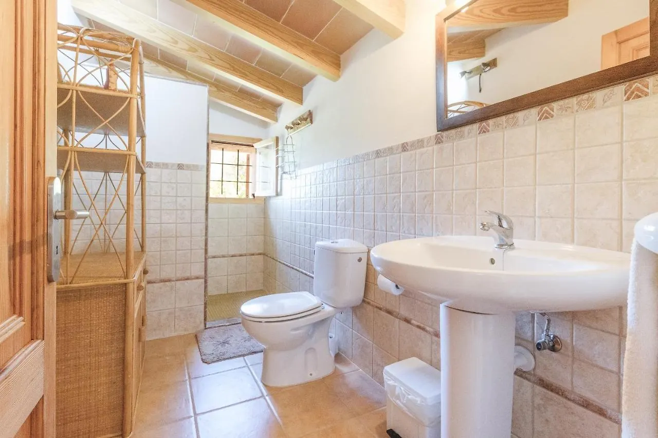 Murtera- Traditional Country Manor House For 9 People 5 Bedrooms And 4 Bathrooms Near Sant Llorenc Manacor  Spanien