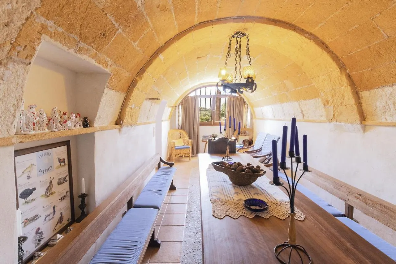 Murtera- Traditional Country Manor House For 9 People 5 Bedrooms And 4 Bathrooms Near Sant Llorenc Manacor