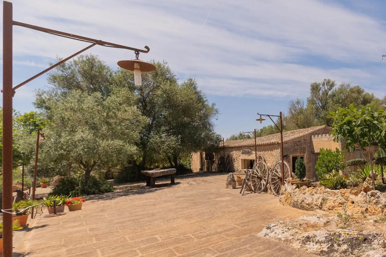 Murtera- Traditional Country Manor House For 9 People 5 Bedrooms And 4 Bathrooms Near Sant Llorenc Manacor  0*, Manacor (Mallorca)